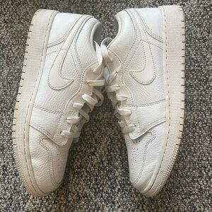 Nike Jordan 1 low All White Size 7y youth no box